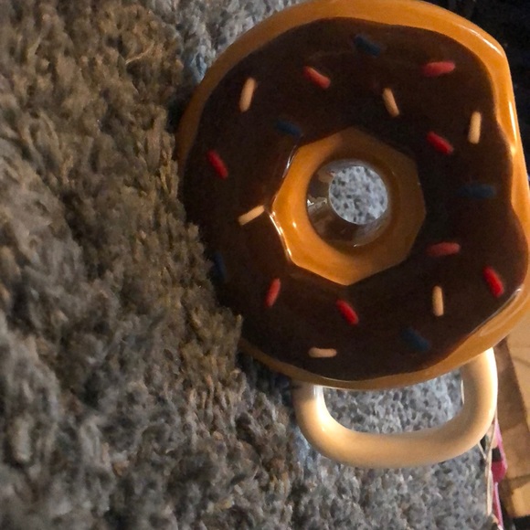 Donut coffee mug 🍩 ☕️!! - Picture 2 of 4